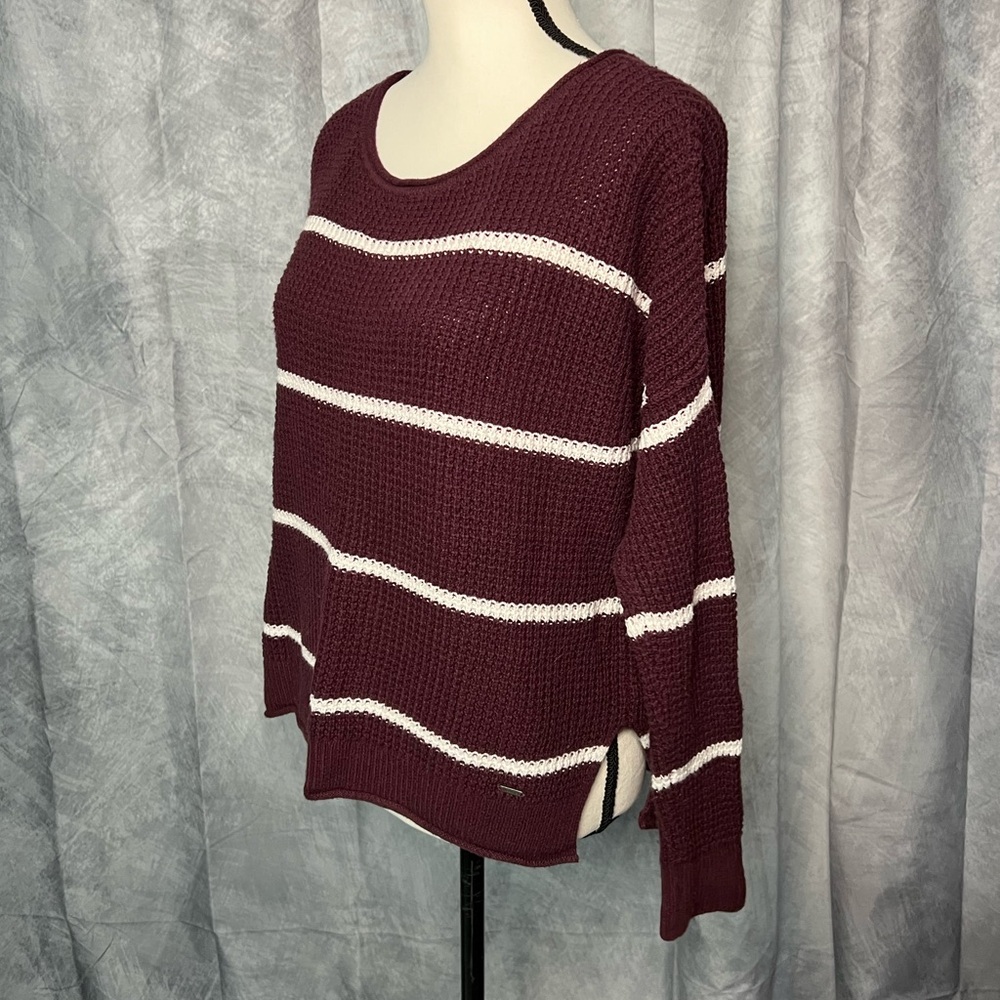 Hollister Burgundy & White Striped Long Sleeve Sweater - size Small - Picture 3 of 9